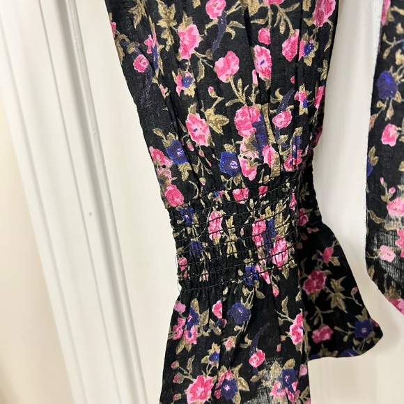 Free People Top NWT Long Sleeve Boho Floral Tie Neck Shirring Button Front GORG! - Picture 11 of 13